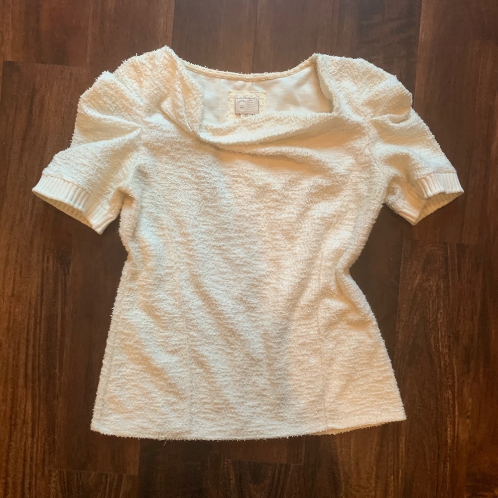 Anthropologie Puff sleeve sweater top.